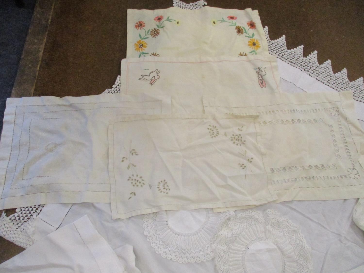 Eight Victorian and Edwardian white cotton table cloths in square form with machine made - Image 2 of 3