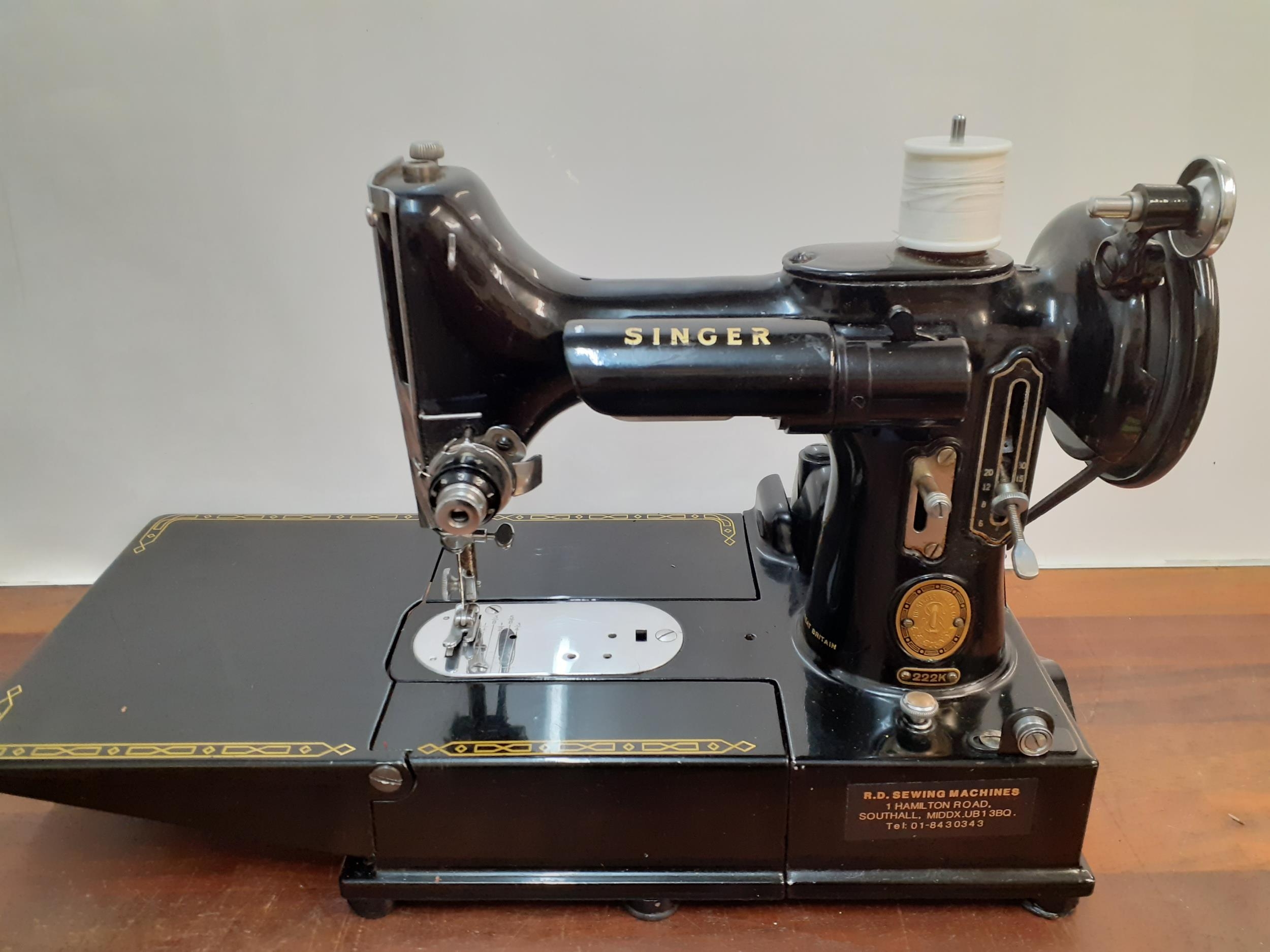 A Singer 222K featherweight free arm sewing machine in original case with accessories, circa 1950's - Image 2 of 2