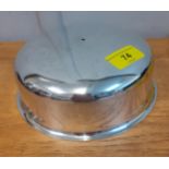 A silver muffin dish lid 310g Location: Porters