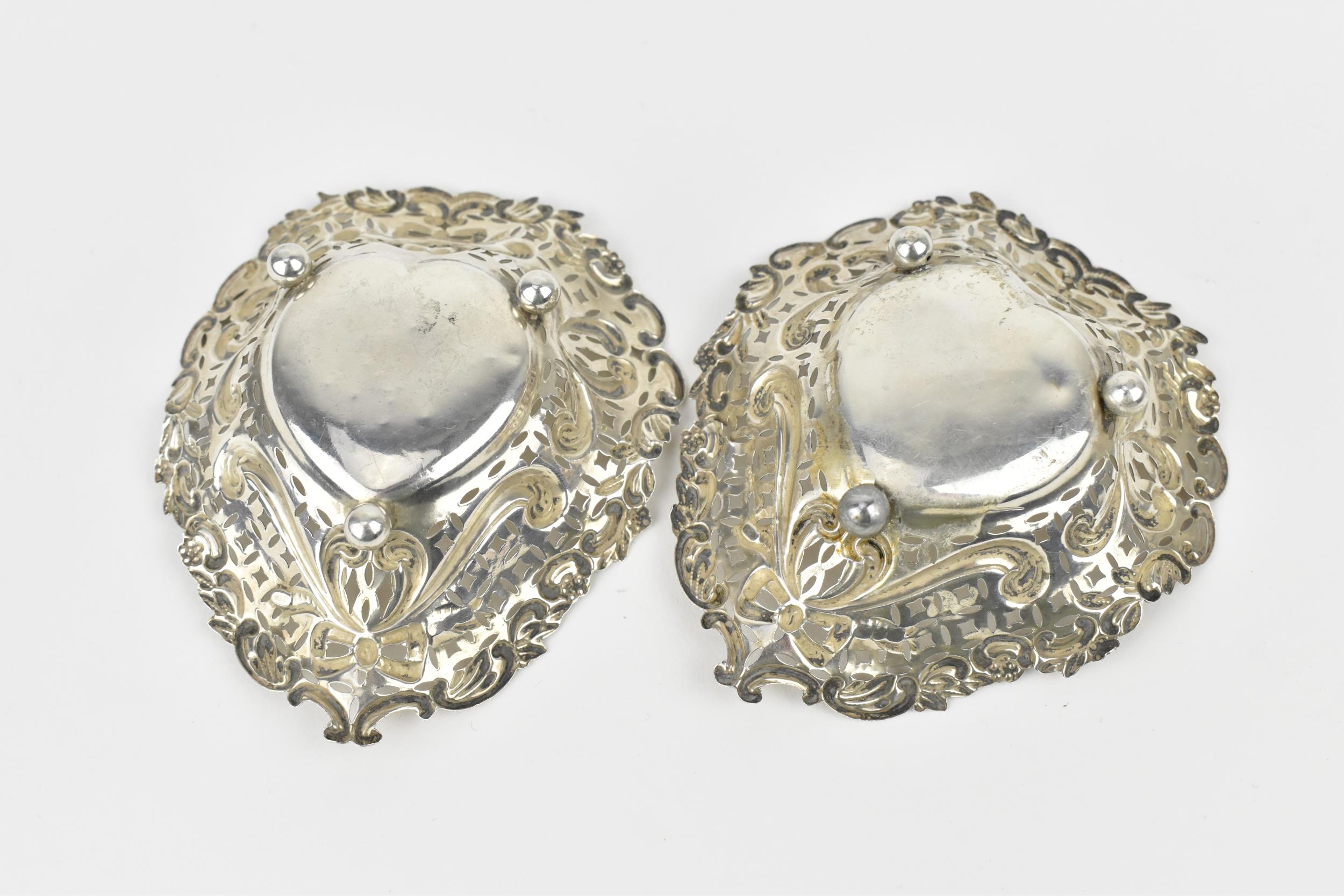 Two pairs of Victorian silver salts, to include one pair by Henry Bourne, Birmingham 1890, - Image 3 of 6