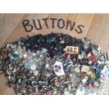 Mixed 20th century buttons to include clear glass examples, Artid buttons, Art Deco buttons and