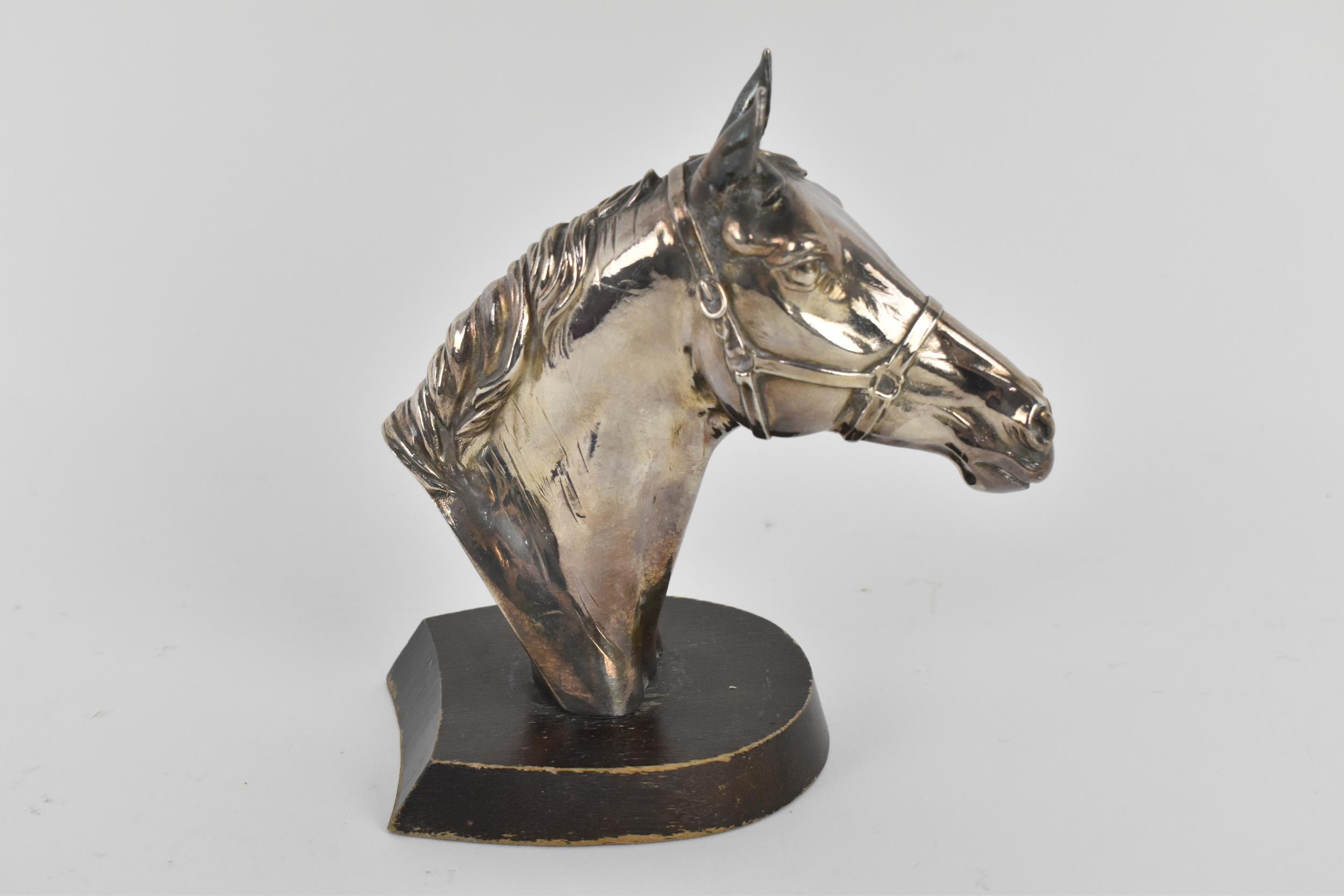 A late 20th century loaded silver model of a horse's head by Donald Brindley, Sheffield 1987, - Image 2 of 3