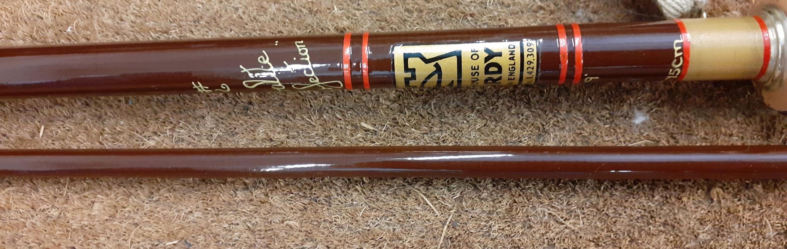 A Hardy Fibalite Perfection fly-fishing rod, 9 foot Location: RWM - Bild 2 aus 4