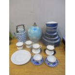 A mixed lot of ceramics to include Denby tablewares, Chinese blue and white kettle with iron handle,