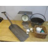 A mixed lot to include a British Rail 1950s wooden handled train tender coal shovel stamped E&W