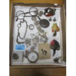 A mixed lot of silver and costume jewellery to include a pair of silver cufflinks, Continental