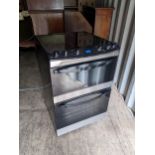 A Zanussi electric free standing cooker Location: red con