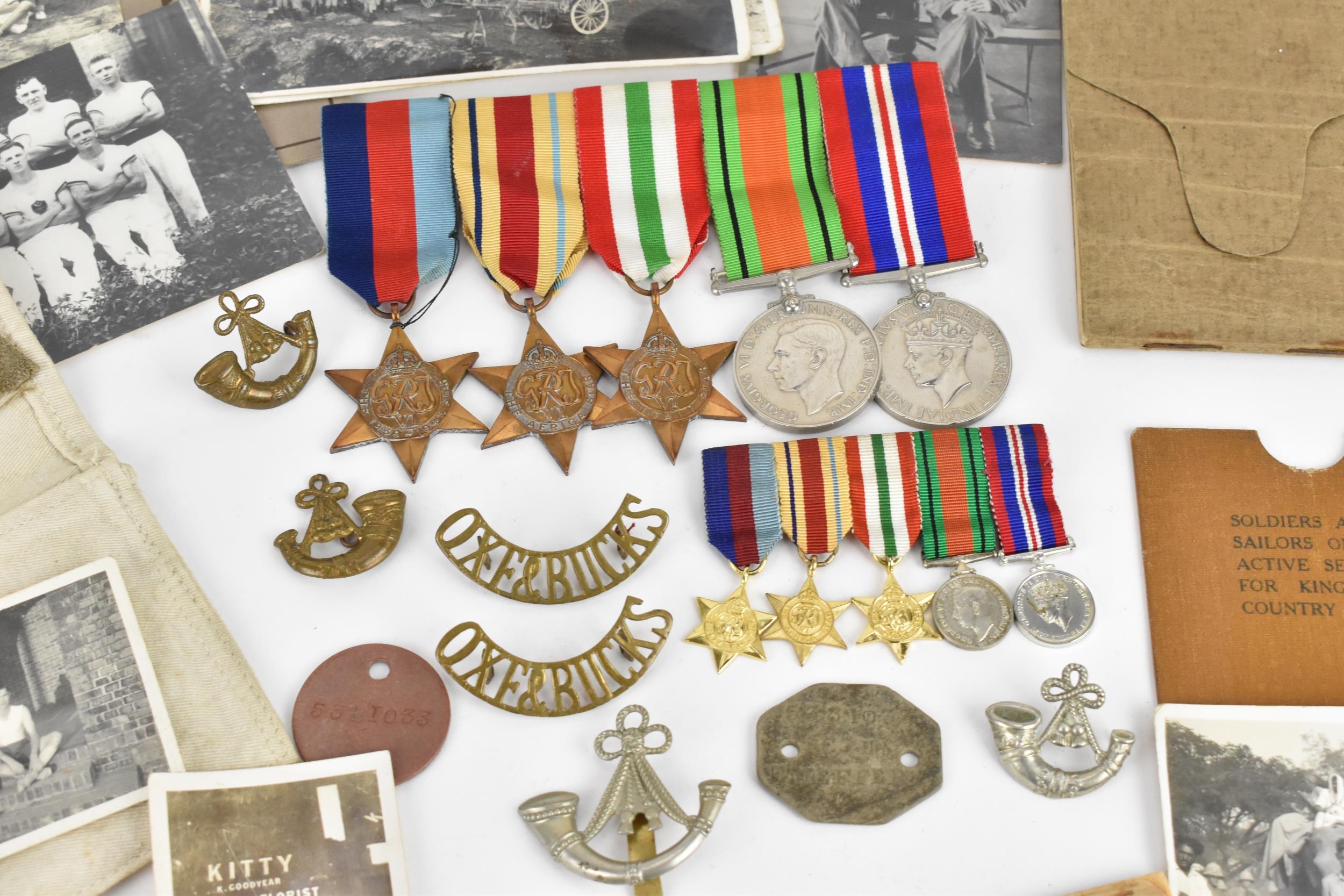 Second World War interest - to include a set of WWII medals comprising of War medal, Defence - Bild 2 aus 15