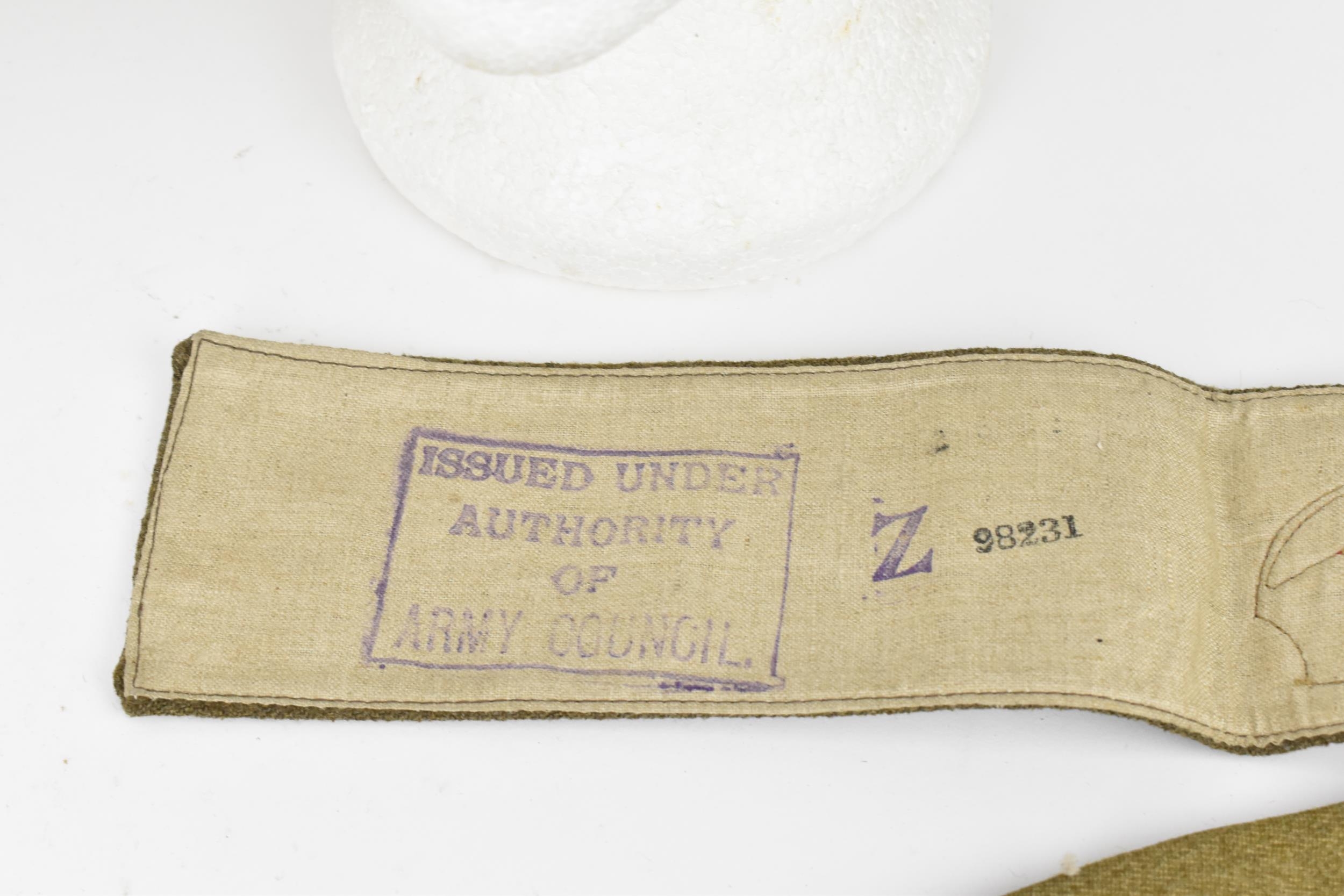 First World War and later items to include a WWI Derby Scheme armband, dated 1939 Spanish Legion - Bild 7 aus 12