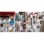 Items of interest to include 19th Century and Artid buttons, propelling pencils. ornate keys, rings,