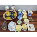 Collectable ceramics to include Royal Winton sundae dishes, Wedgwood Jasper ware jug, Chintz pattern
