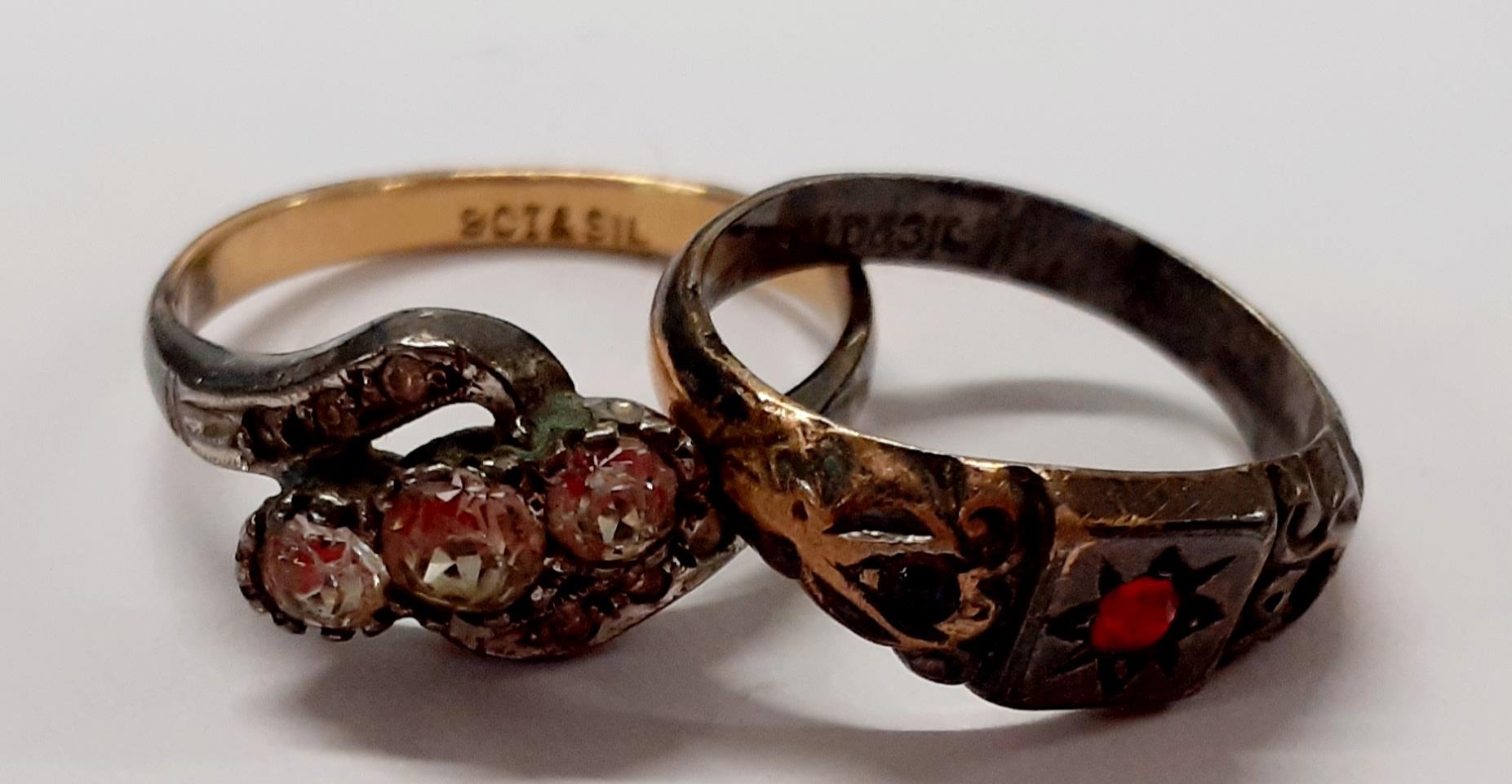 Two 9ct gold and silver dress rings with paste stones. Location:Cab - Image 2 of 3