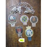 A group of five vintage Motor Car club badges to include Verulam Auto Club, Rover Owner's