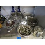 A mixed lot of silver plate to include an Aristocrat cigarette box, wine coasters, toast rack and