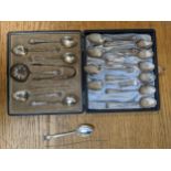 A set of ten Victorian silver teaspoons with engraved ornament and shell bowls, 108g, and a set of