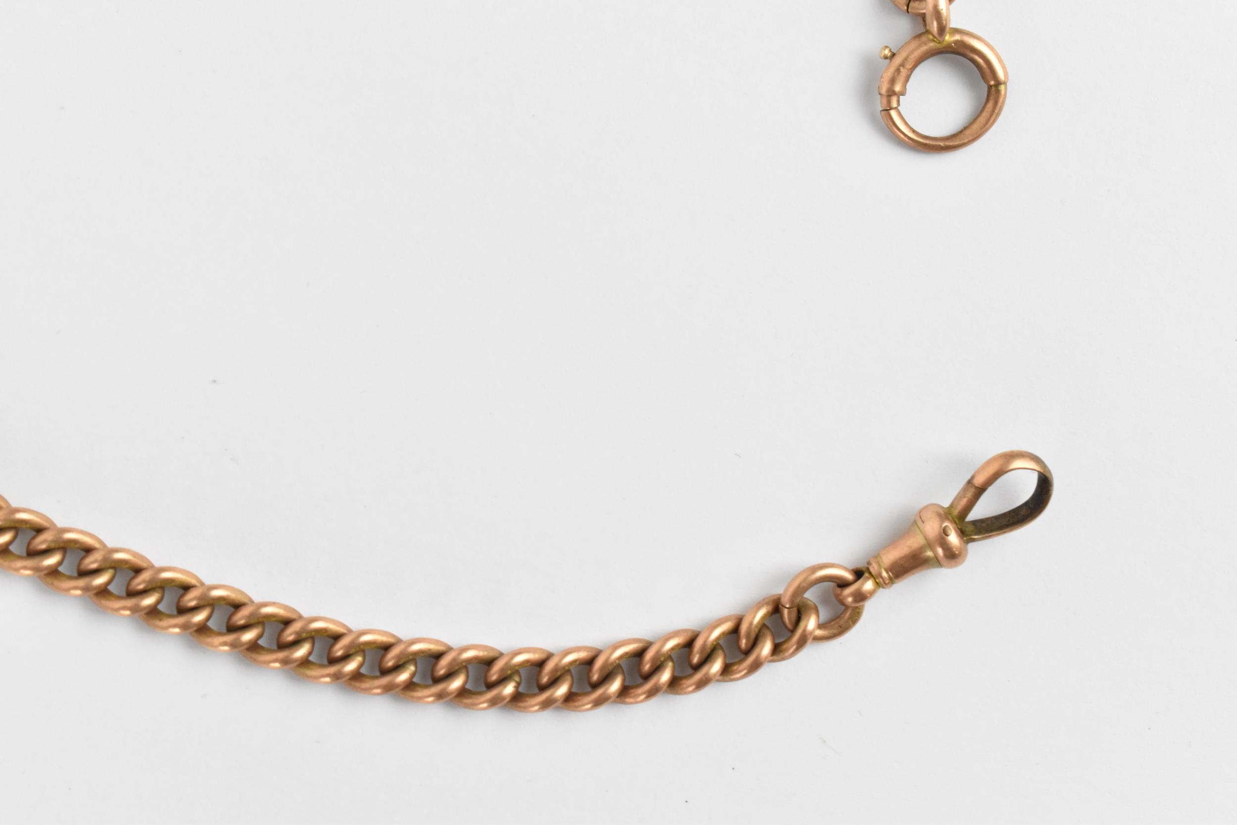 A 9ct gold pocket watch chain having a T-bar and single dog clip, an O ring and a swivel fob, 38cm - Image 5 of 5