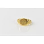 An 18ct yellow gold engraved signet ring, size F, 4.7 grams