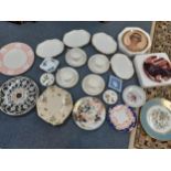 Mixed 20th century ceramics to include a four setting Royal Albert Val'Dor part teaset, trinket