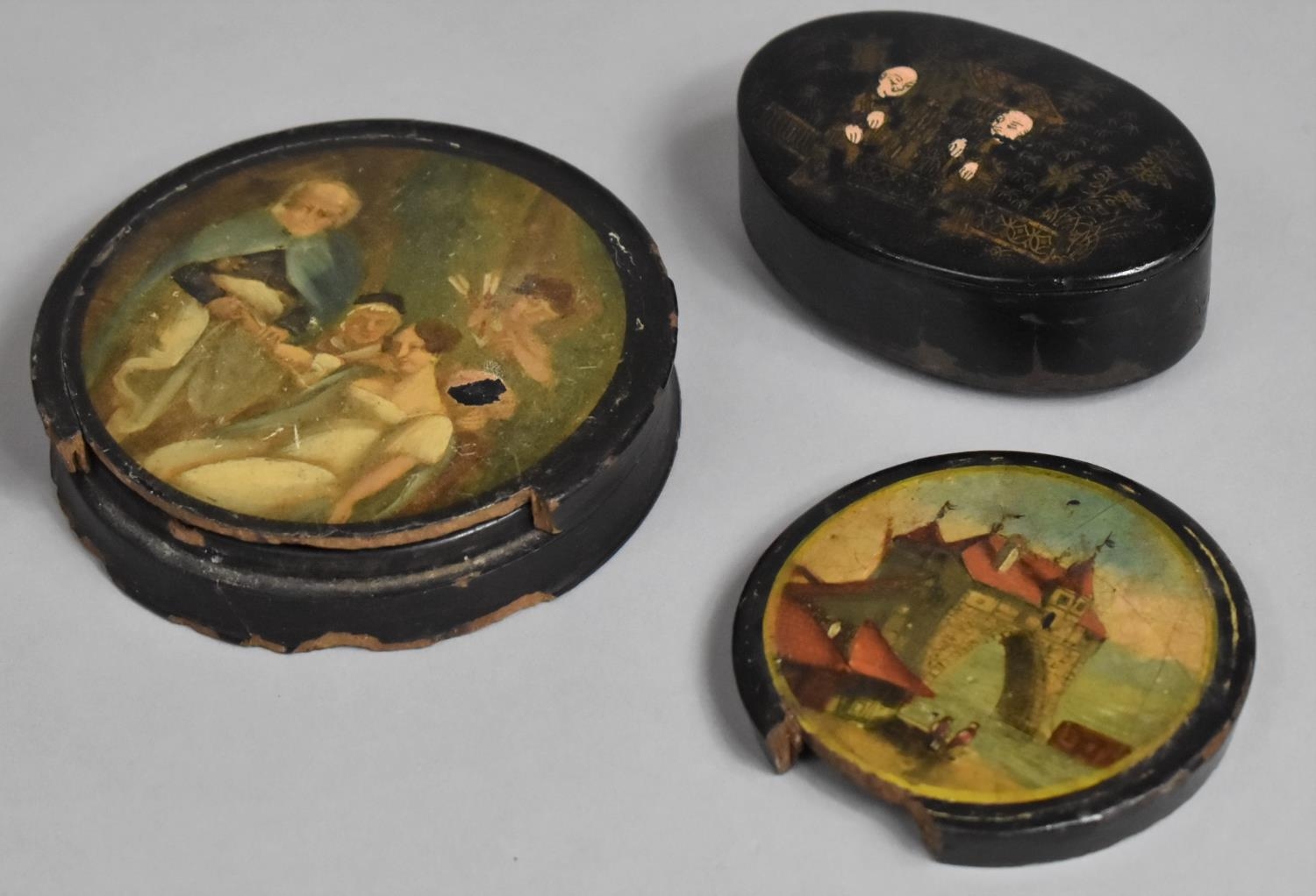 A 19th Century Papier-Mache Circular Snuff Pot, the Lid Decorated with Figural Scene of Elderly Lady - Bild 5 aus 5