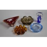 A Collection of Five Pieces of Late 20th Century Italian Glass to include Ashtrays, Bowl Etc