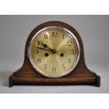 A Mid 20th Century Oak Mantle Clock, 29cm wide