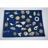 A Collection of Mid 20th Century Ladies Brooches