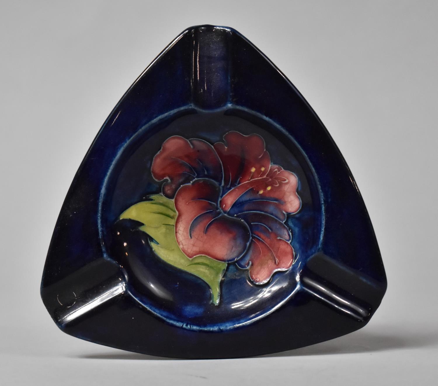 A Moorcroft Triangular Ashtray - Image 2 of 4