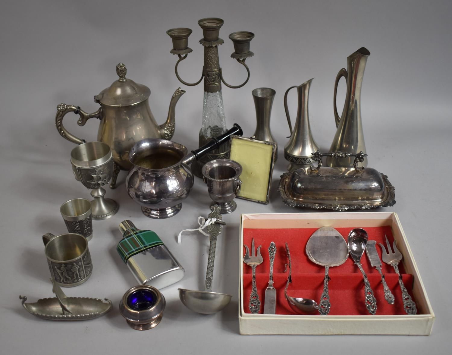 A Collection of Various Metalwares to comprise Silver Plated Items, Pewterwares Etc