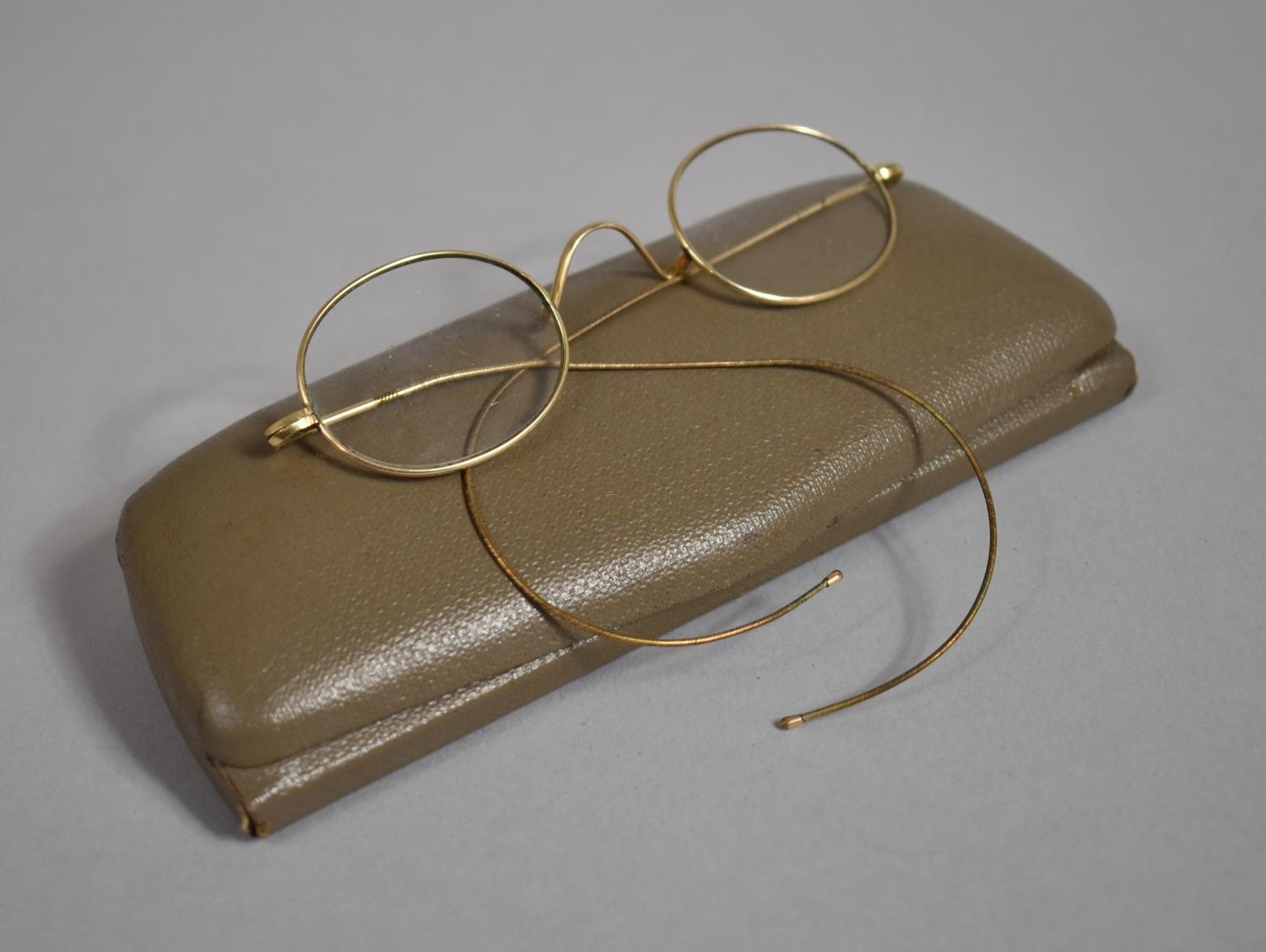 A Pair of Vintage Yellow Metal Framed Spectacles - Image 2 of 2