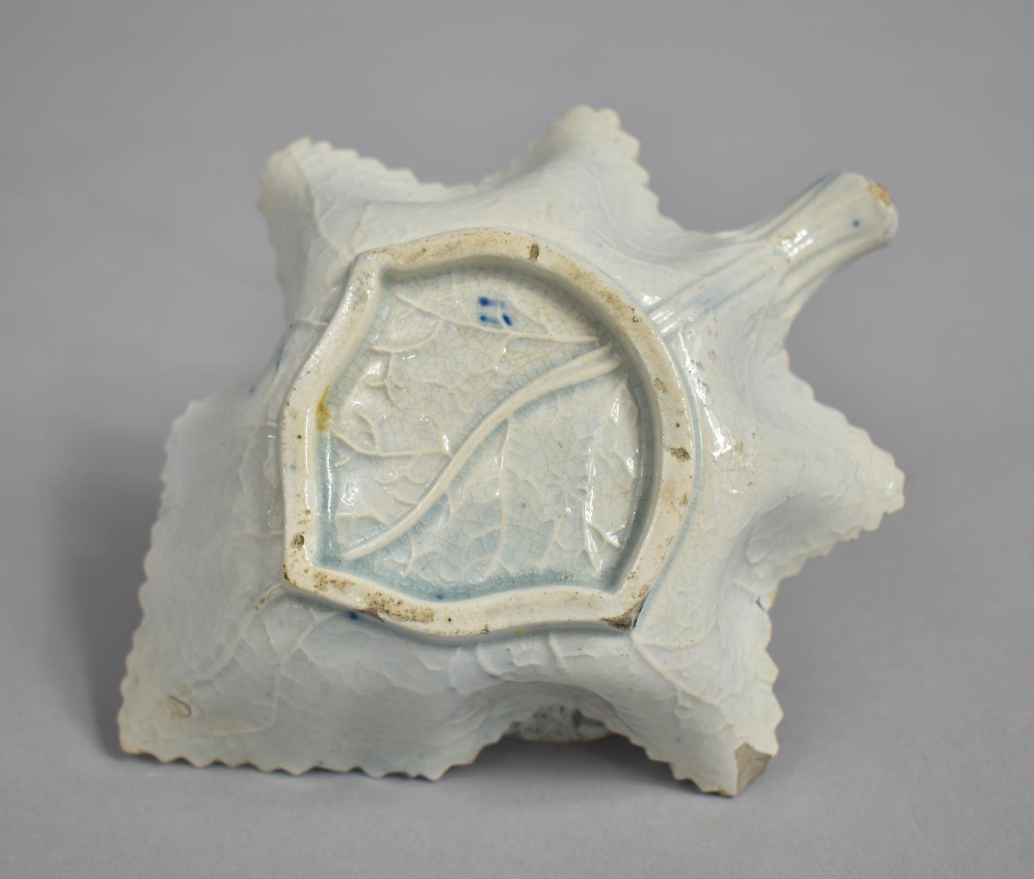 An Early 19th Century Pearlware Blue and White Pickle Dish, Some Condition Issues - Image 2 of 2