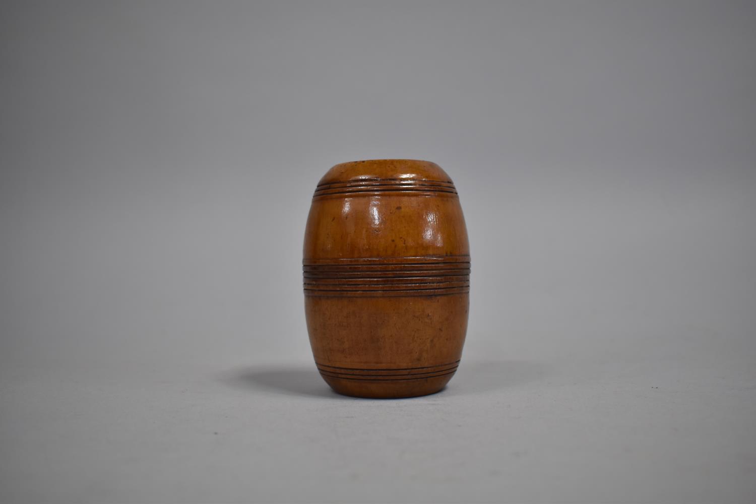 A Late 19th/Early 20th Century Treen Box in the Form of a Barrel, 9.5cm high