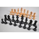 A Mid 20th Century Boxwood Chess Set, Kings 7.5cm high