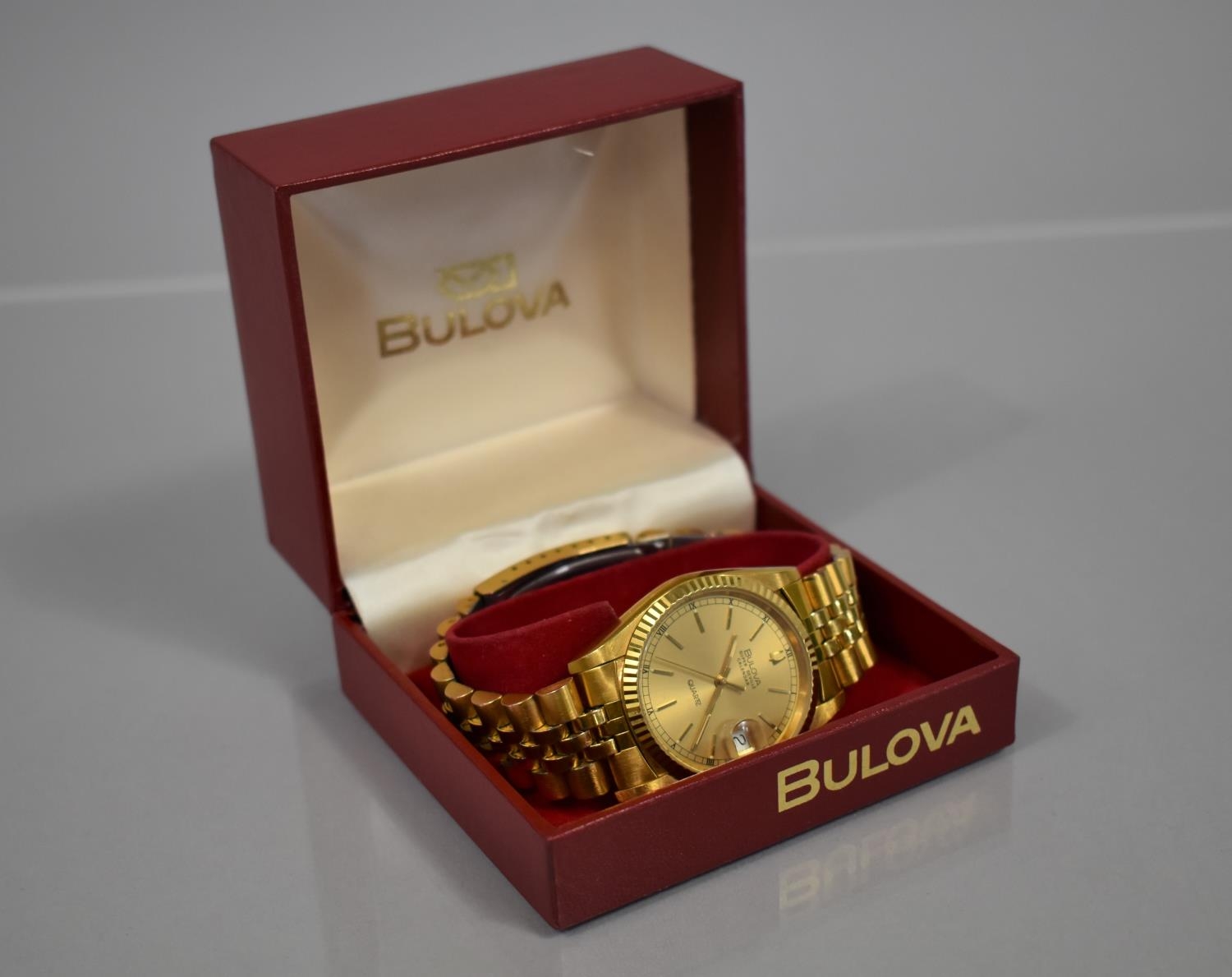 A Gents Bulova Super Seville Calendar Quartz Gold Plated Wrist Watch, Model 8694101, Gold Tone