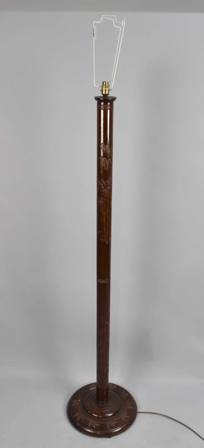 A Modern Chinoiserie Standard Lamp with Carved Decorated - Bild 2 aus 2