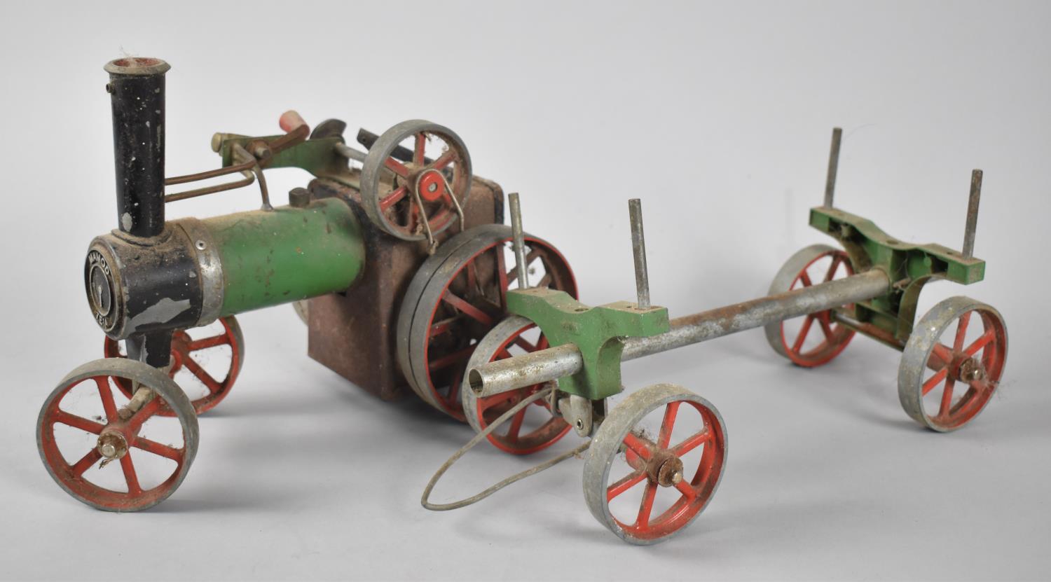 A Vintage Mamod Traction Engine and Log Trailer, In need of General Upgrading