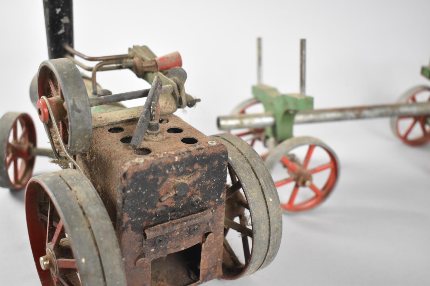 A Vintage Mamod Traction Engine and Log Trailer, In need of General Upgrading - Image 2 of 2