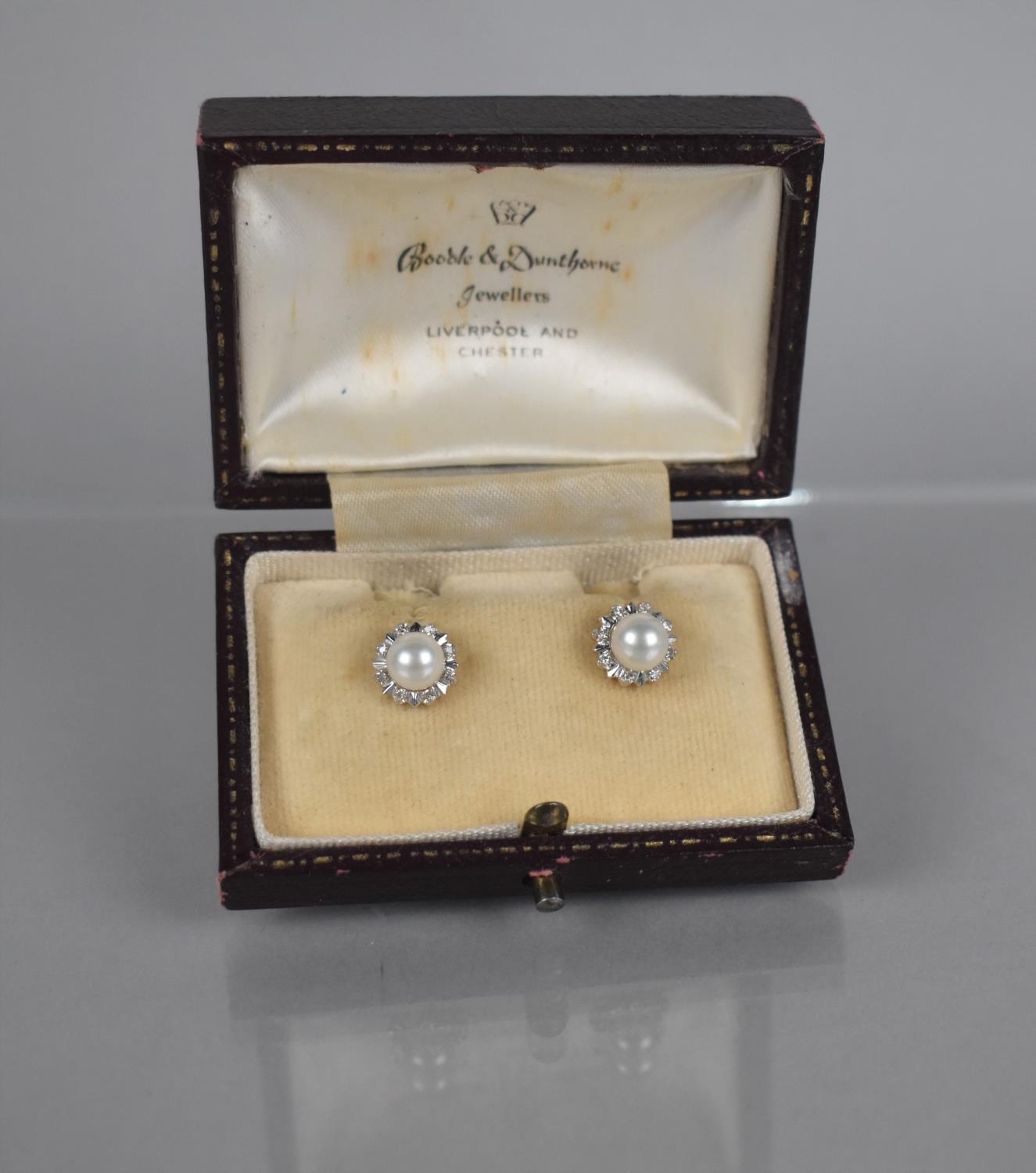 A Pair of Diamond and Pearl Cluster Stud Earrings, Central White Pearl Approx 6mm Diameter, Set in - Image 3 of 4