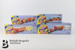 Corgi Die-cast models Chipperfields Circus vehicles, 97888 Foden Closed Pole Truck with Caravan (