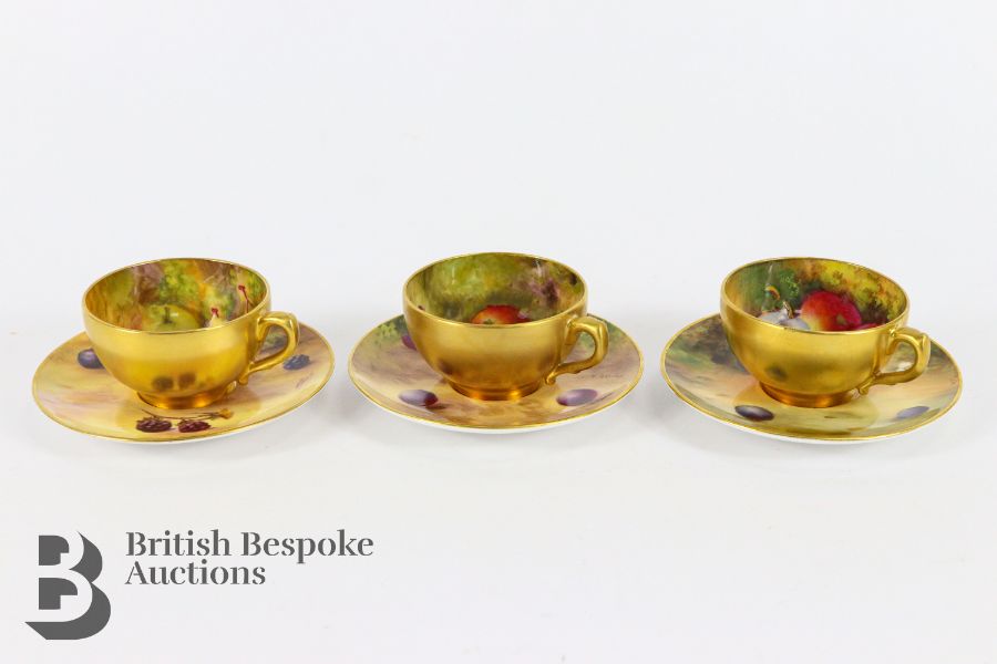 Six Royal Worcester Tea Cups and Saucers - Image 10 of 11