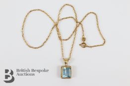 9ct Gold Aquamarine Pendant and Chain