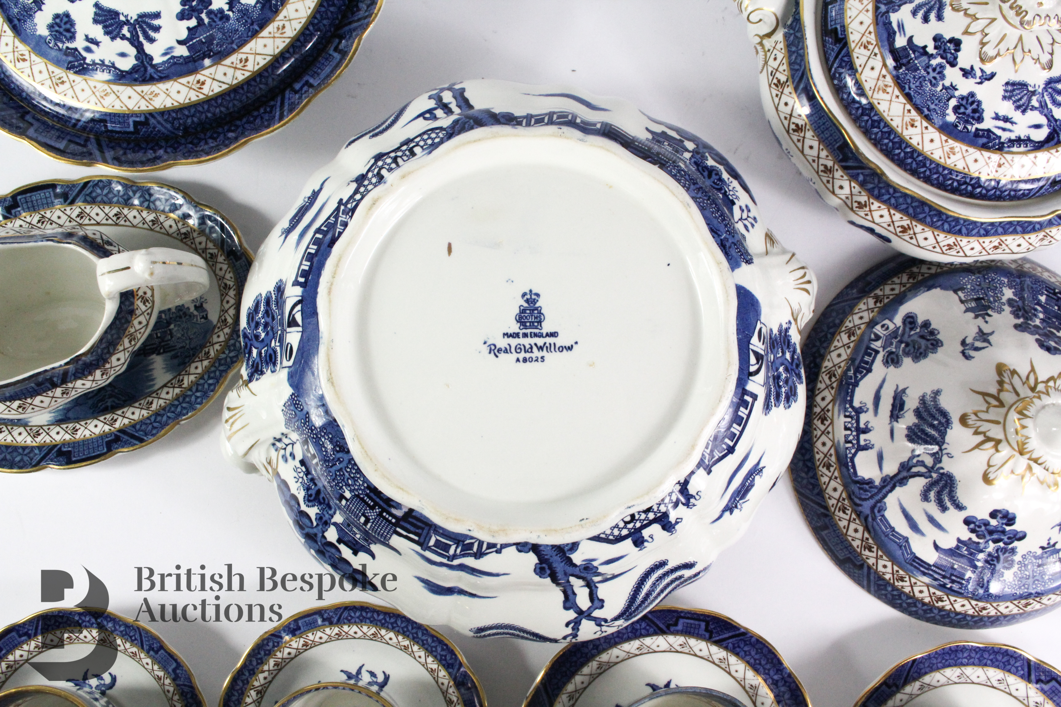 Large Quantity of Real Old Willow Pattern - Image 5 of 8