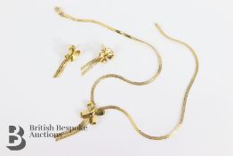 Yellow Gold Bow Necklace