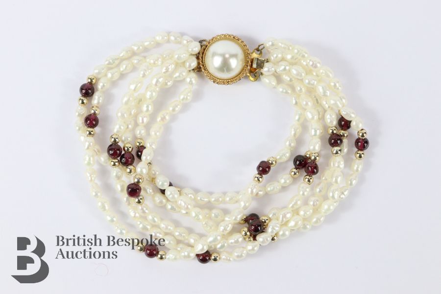 Pearl and Amethyst Six Strand Necklace and Bracelet - Image 3 of 6