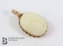 14/15ct Gold Opal Pendant