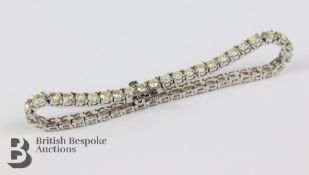 Impressive 14ct White Gold Diamond Tennis Bracelet