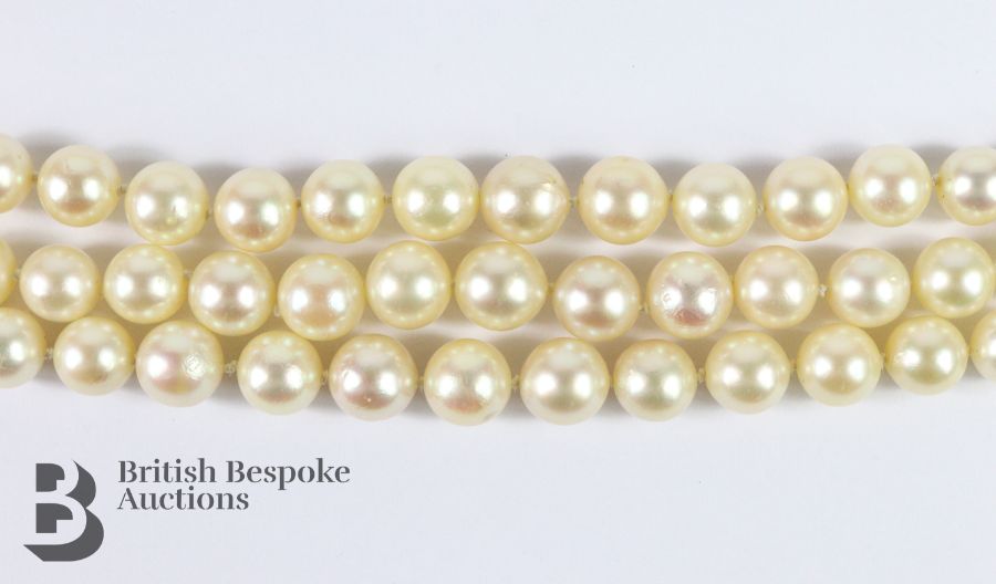 Fine Three-Strand Pearl Necklace - Image 4 of 8