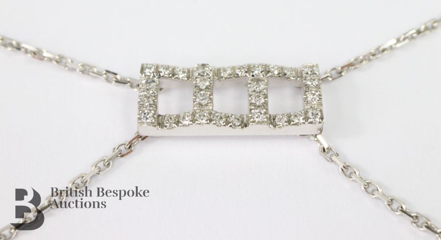 18ct White Gold and Diamond Double Chain Bracelet - Image 4 of 4