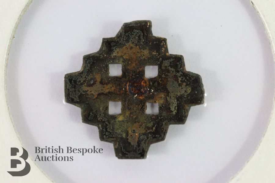 Pilgrims 14th Century Bronze Pendant - Image 3 of 3