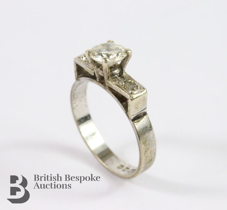 9ct White Gold Diamond Ring - Image 2 of 3