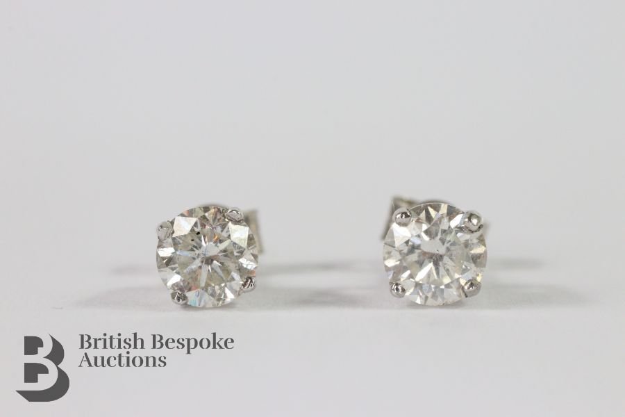 Pair of 14ct White Gold Diamond Stud Earrings